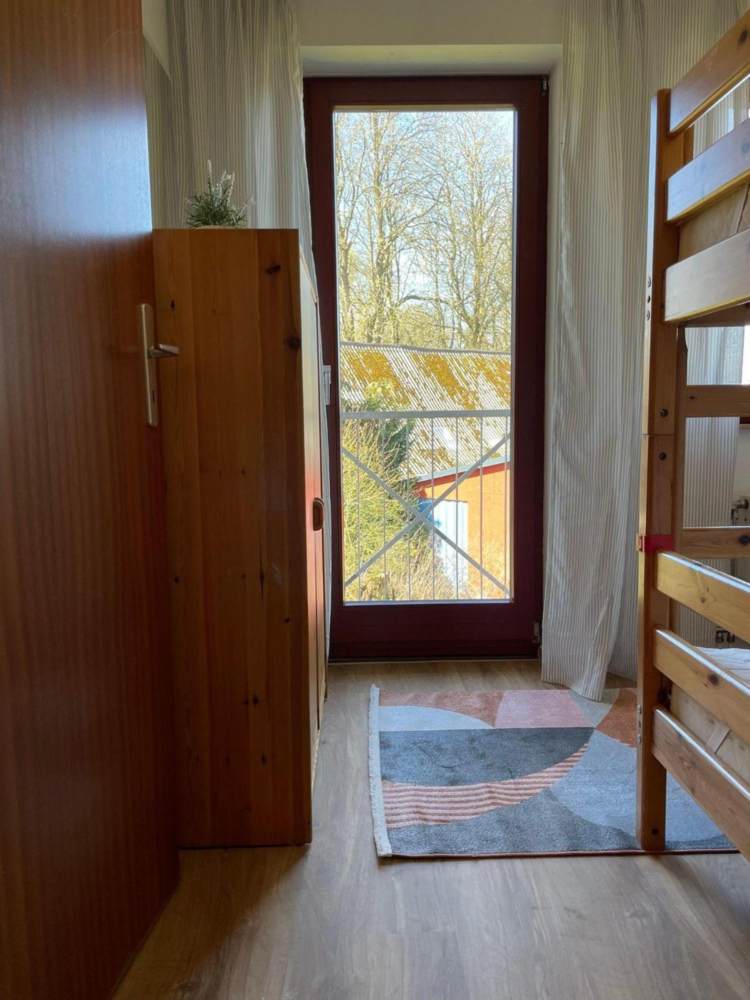 Ferienwohnung-Nils-Holgerson-Mit-Balkon-Zwischen-Strand-Wald-Wiese-Im-Suedosten-Der-Insel-Ruegen Gustow  Exterior photo